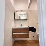 Lejlighed L&r - Casa Ditto - Finemente Ristrutturato Con Aria Condizionata, Balcone E Parcheggio A Poca Distanza *