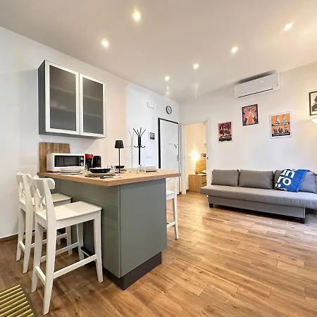 L&r - Casa Ditto - Finemente Ristrutturato Con Aria Condizionata, Balcone E Parcheggio A Poca Distanza Апартаменти