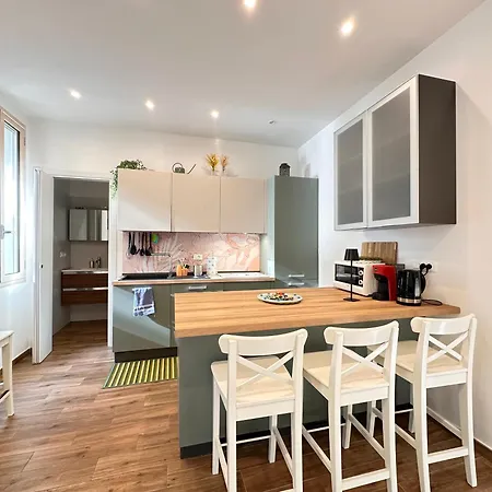 L&r - Casa Ditto - Finemente Ristrutturato Con Aria Condizionata, Balcone E Parcheggio A Poca Distanza شقة