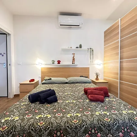 L&r - Casa Ditto - Finemente Ristrutturato Con Aria Condizionata, Balcone E Parcheggio A Poca Distanza Appartement *