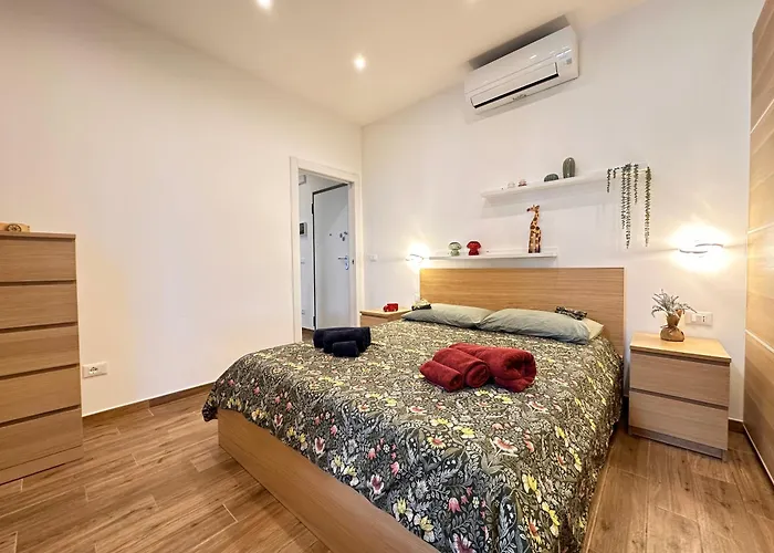 Apartment L&r - Casa Ditto - Finemente Ristrutturato Con Aria Condizionata, Balcone E Parcheggio A Poca Distanza Sanremo