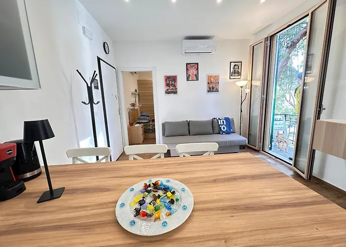 L&r - Casa Ditto - Finemente Ristrutturato Con Aria Condizionata, Balcone E Parcheggio A Poca Distanza Apartment *